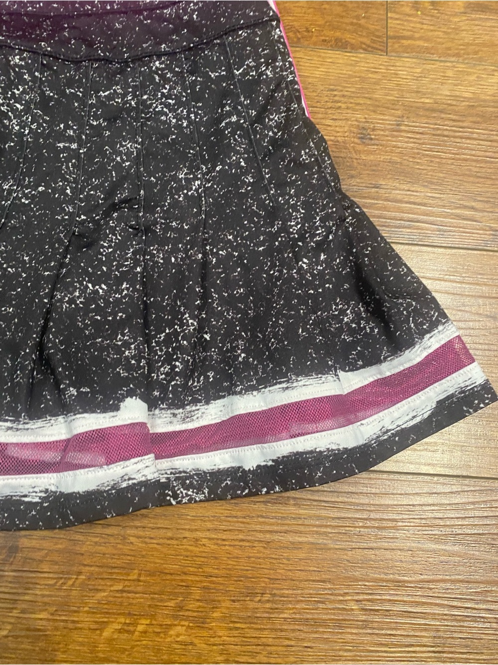 Lucky in Love Tennis Set – Skirt + V-Neck Top 💛 | Size Small | $40 - Picture 2 of 6